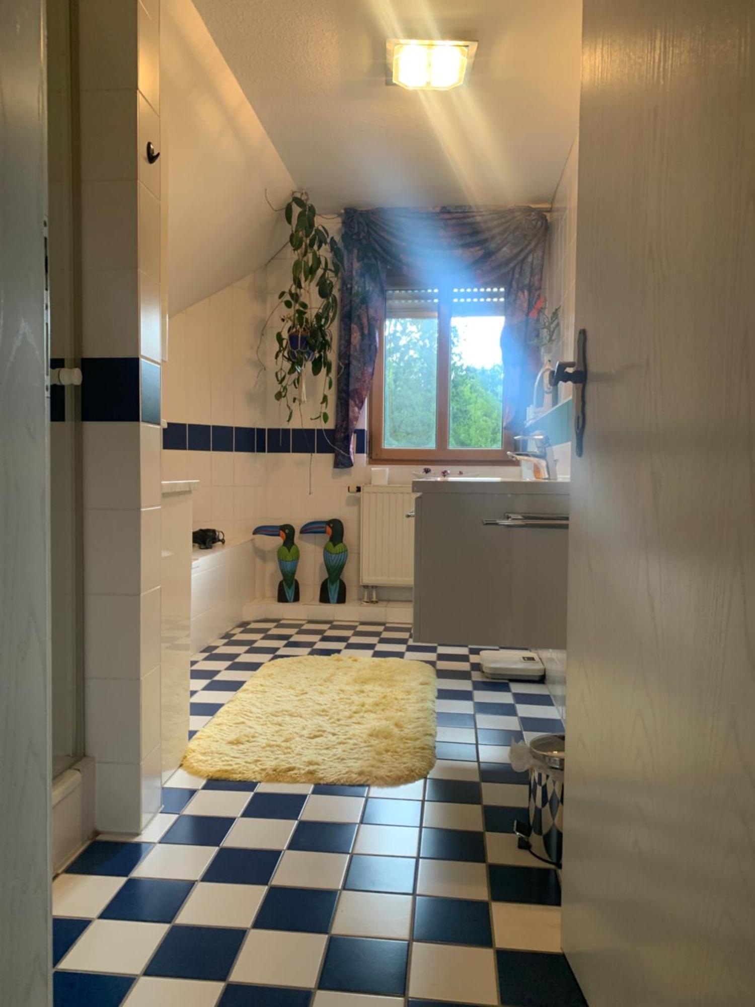 Sonniges Dachzimmer Homestay *