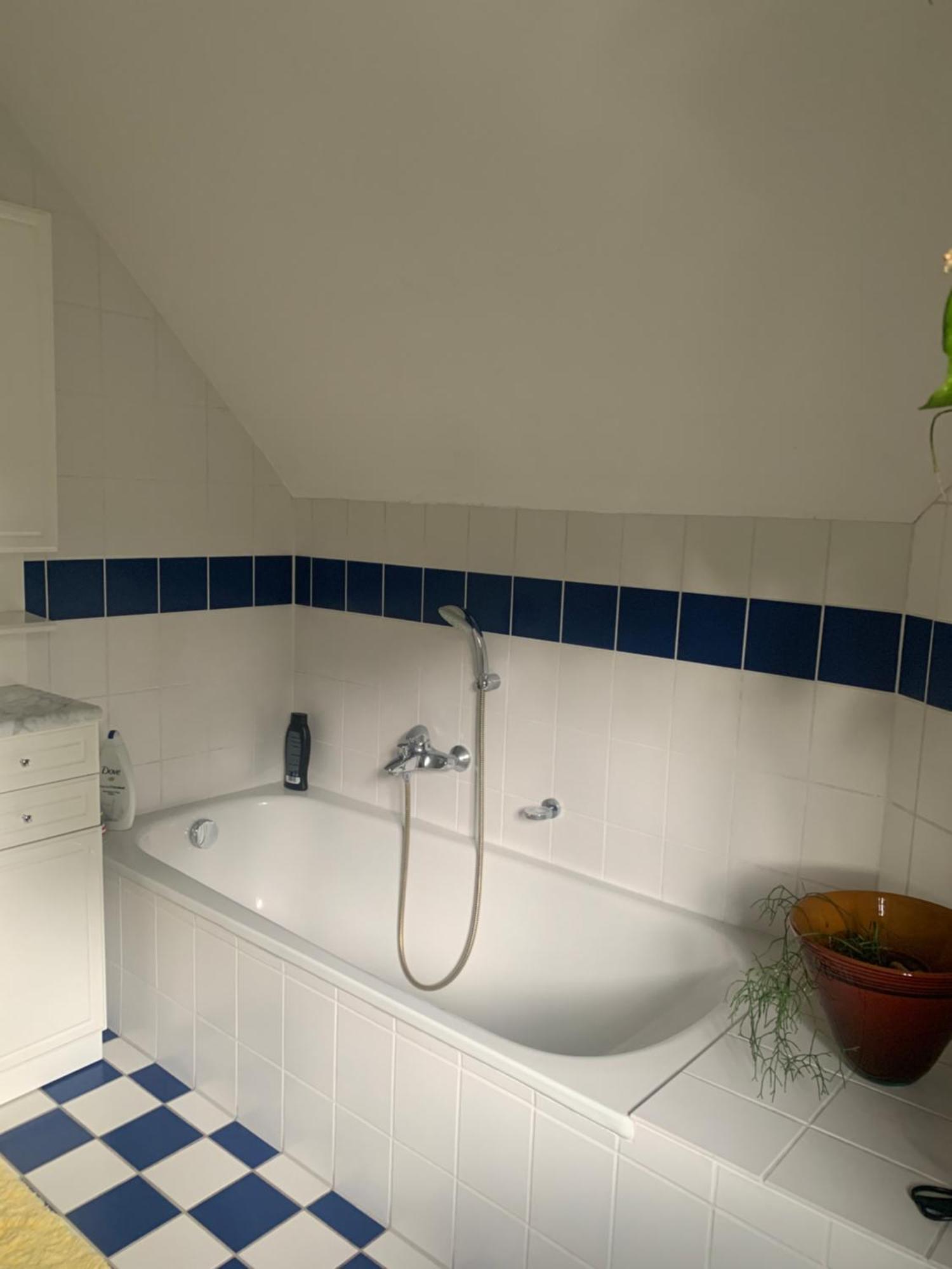 Sonniges Dachzimmer Homestay