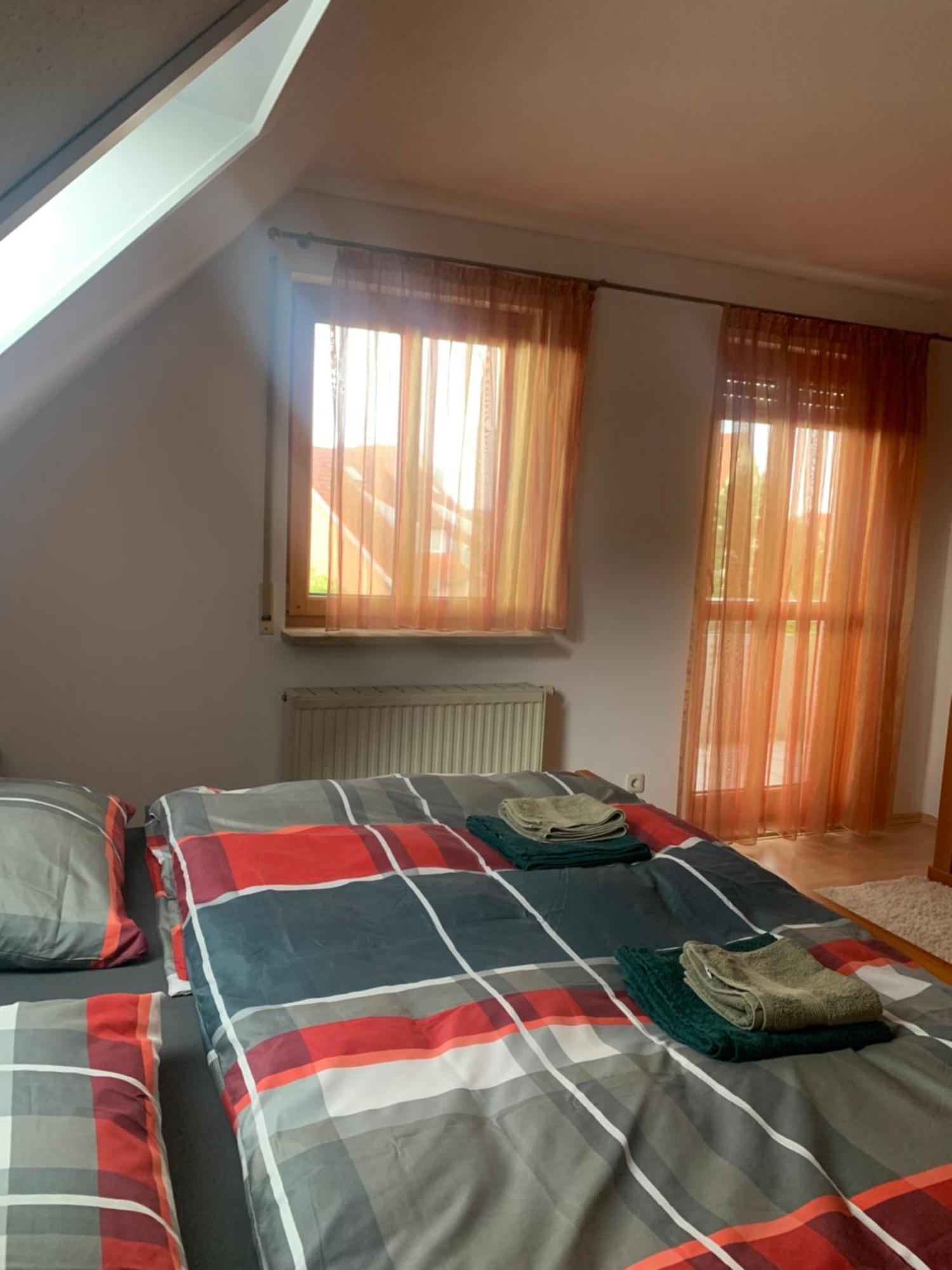 Sonniges Dachzimmer *
